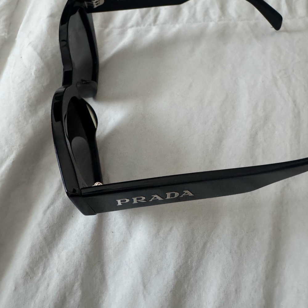 Prada 55 mm Butterfly Sunglasses AUTHENTIC - Picture 5 of 8